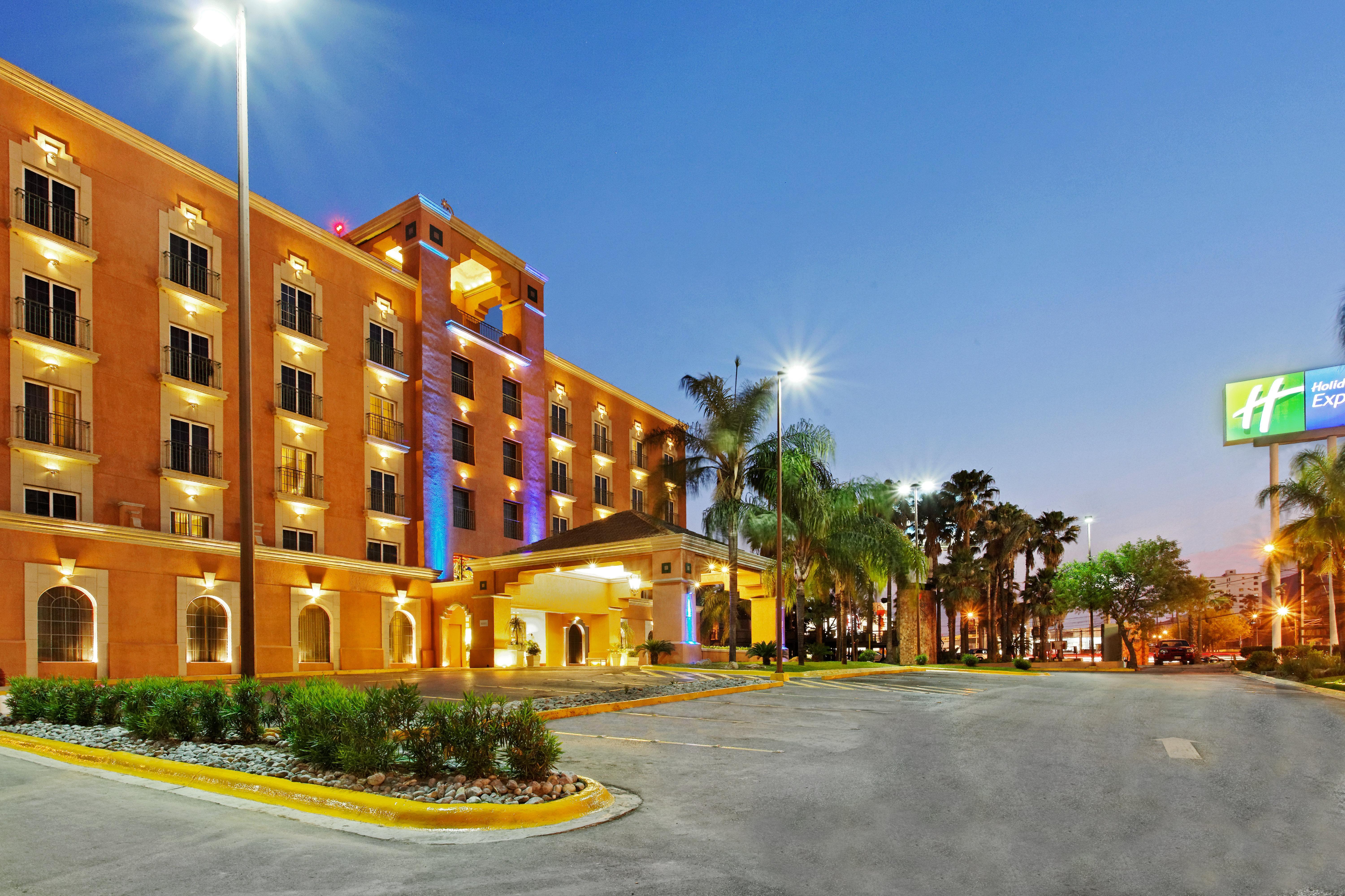 Holiday Inn Express Monterrey Galerias-San Jeronimo, An Ihg Hotel Exterior photo